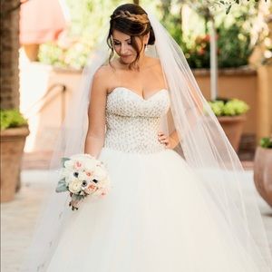 Wedding Dress Size 6 Ballgown